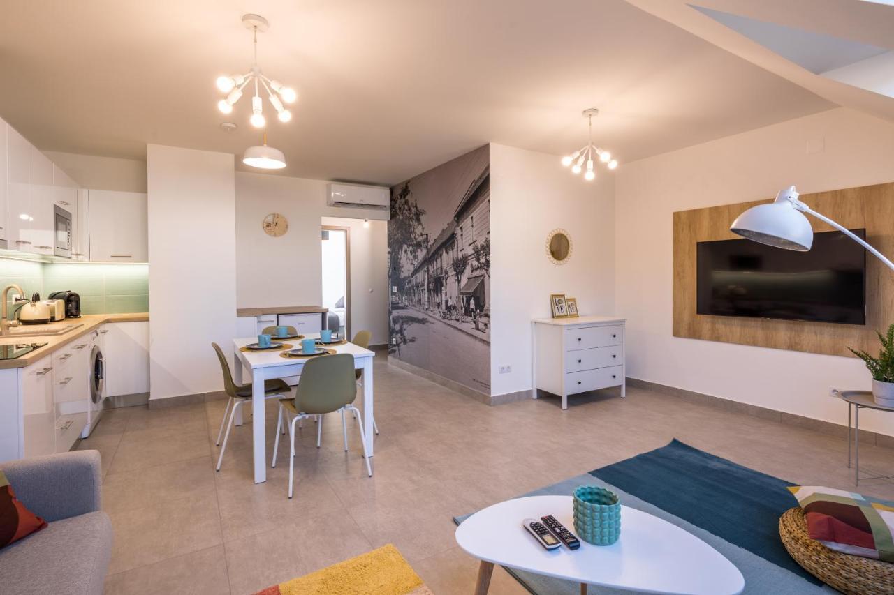Stafetahaz Apartmanok Vac Luaran gambar