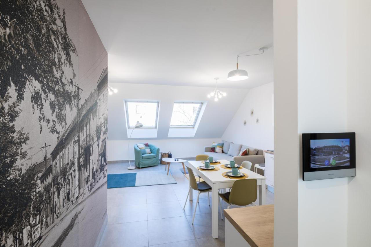 Stafetahaz Apartmanok Vac Luaran gambar