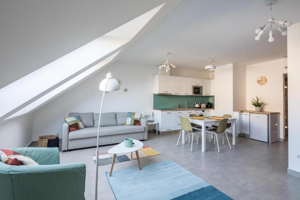 Stafetahaz Apartmanok Vac Luaran gambar