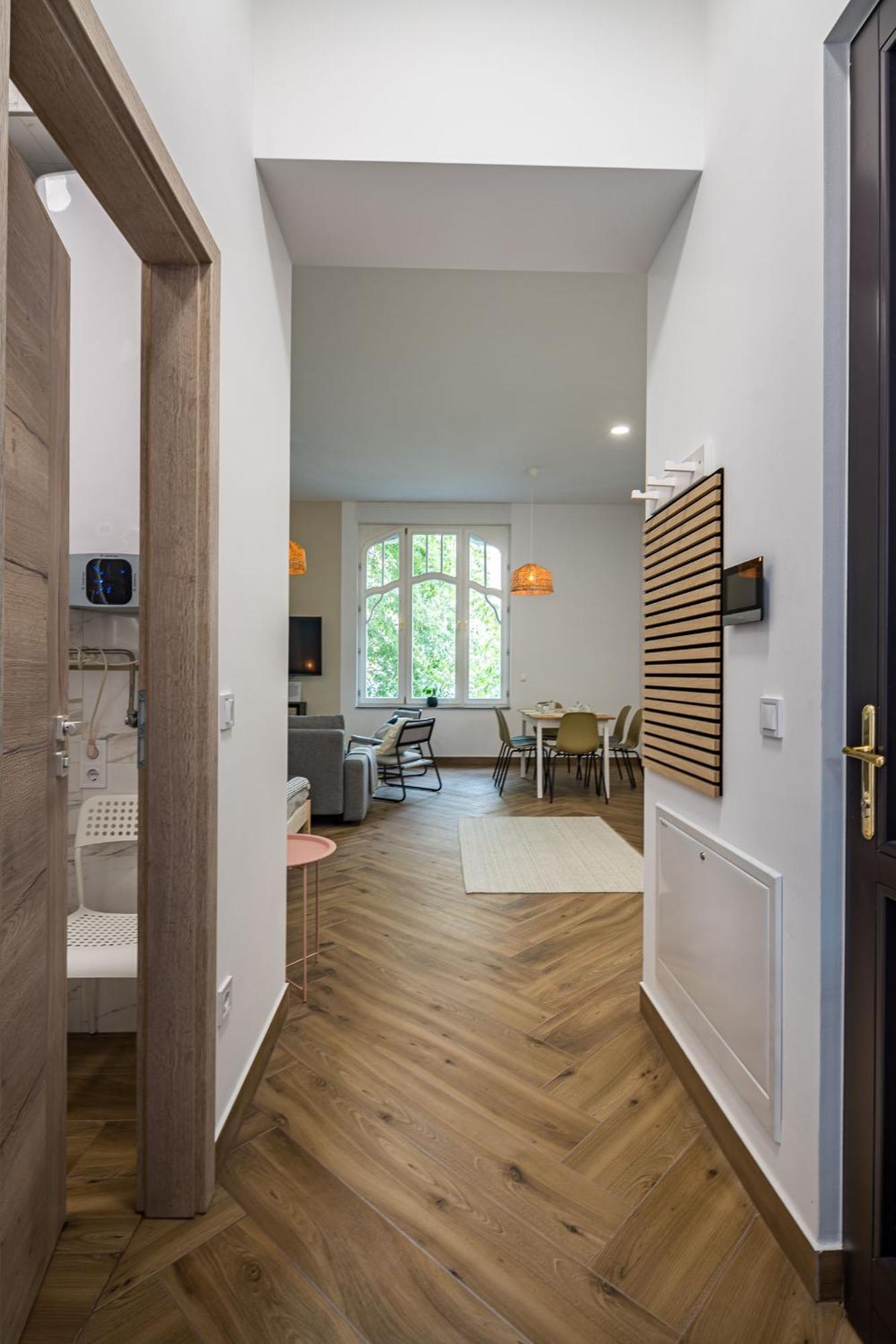 Stafetahaz Apartmanok Vac Luaran gambar