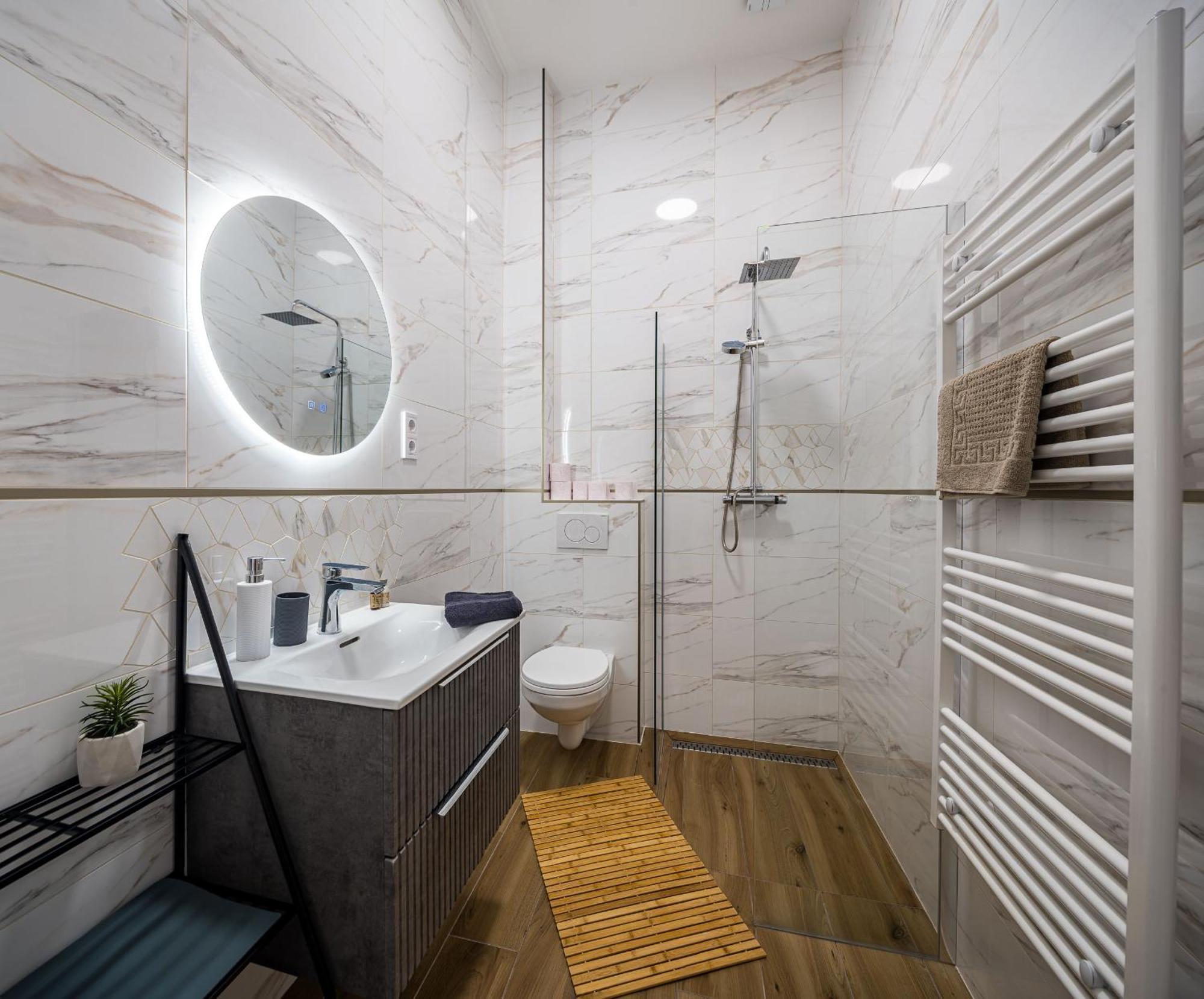 Stafetahaz Apartmanok Vac Luaran gambar
