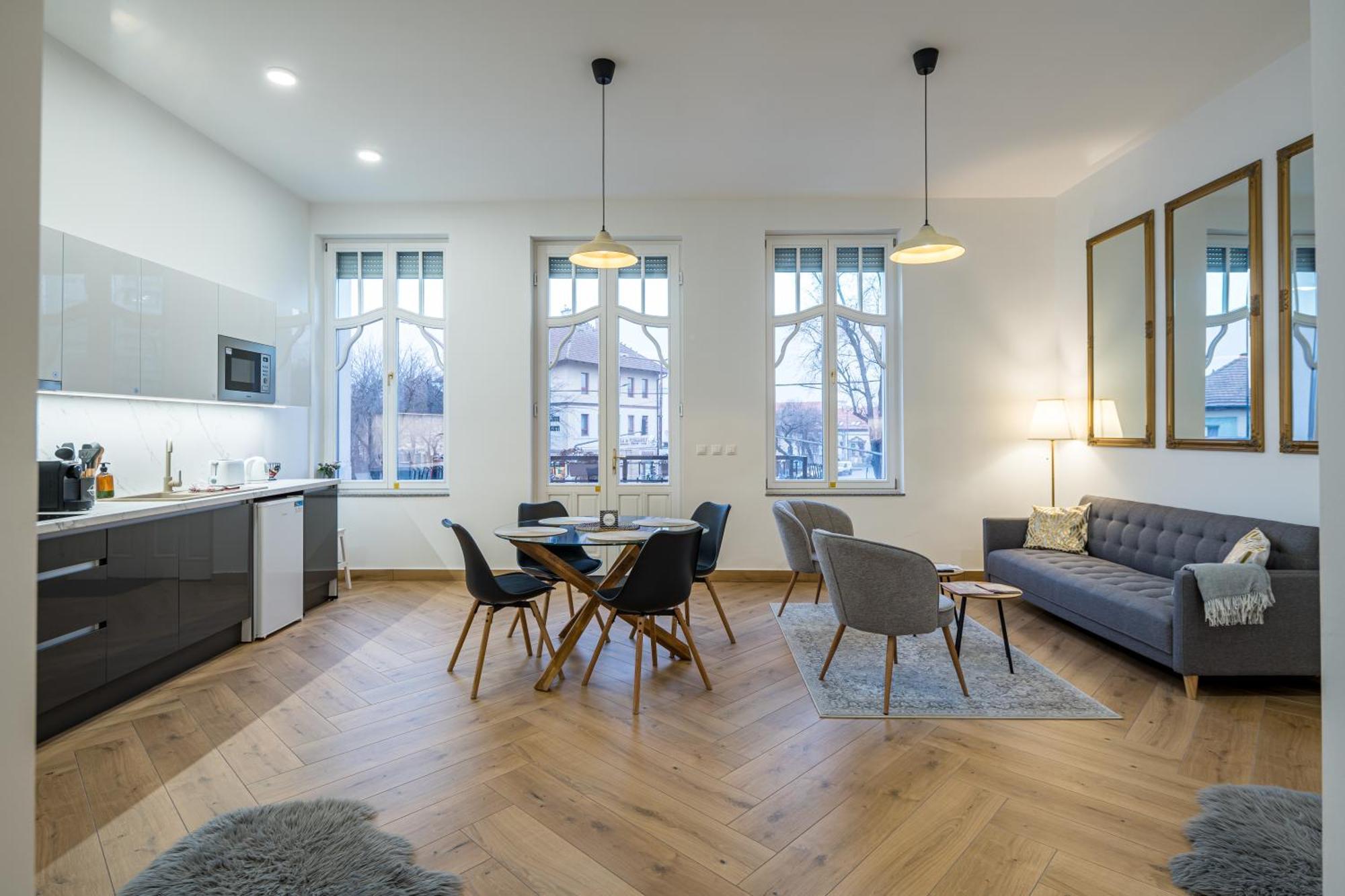 Stafetahaz Apartmanok Vac Luaran gambar