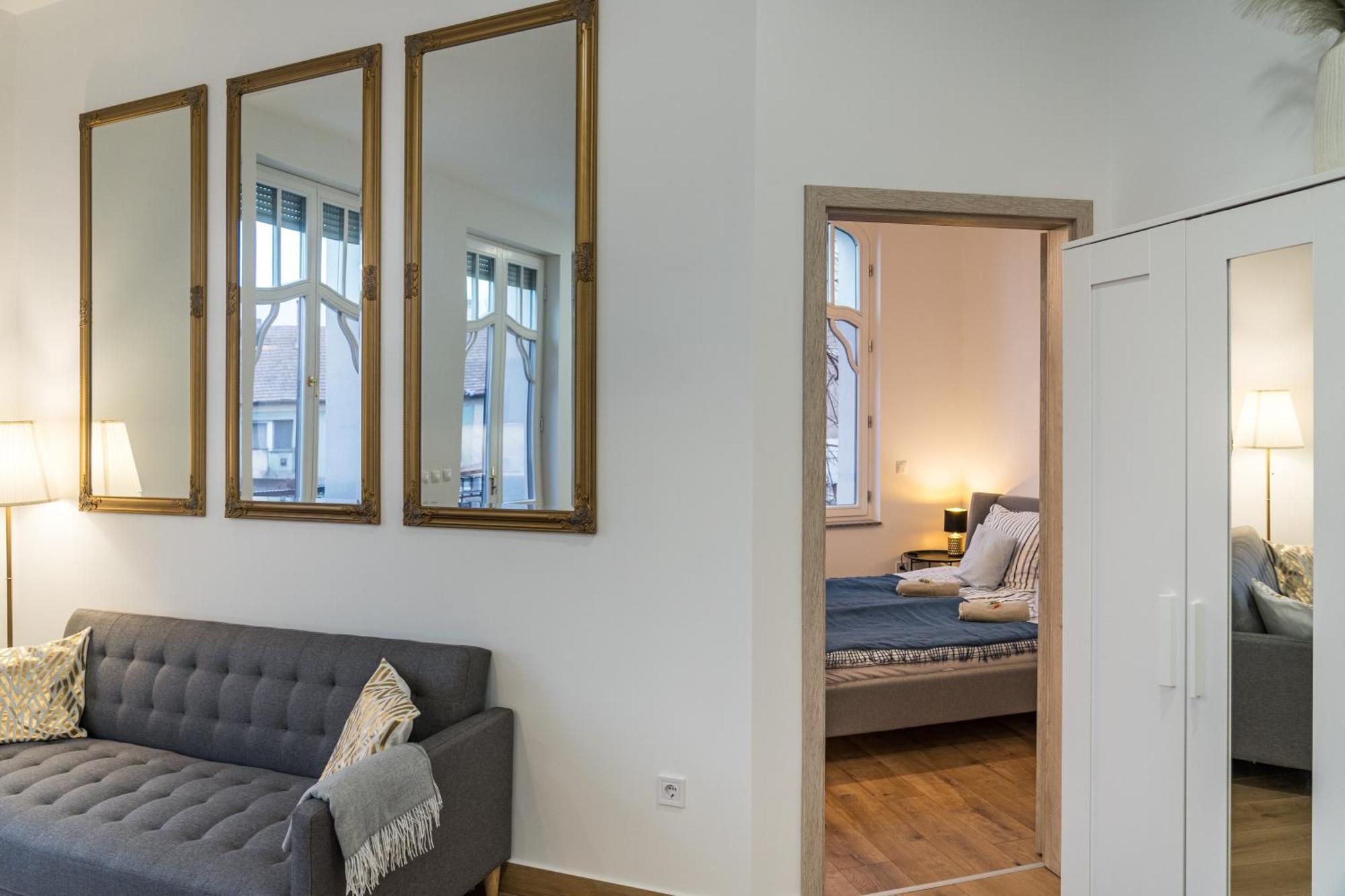 Stafetahaz Apartmanok Vac Luaran gambar
