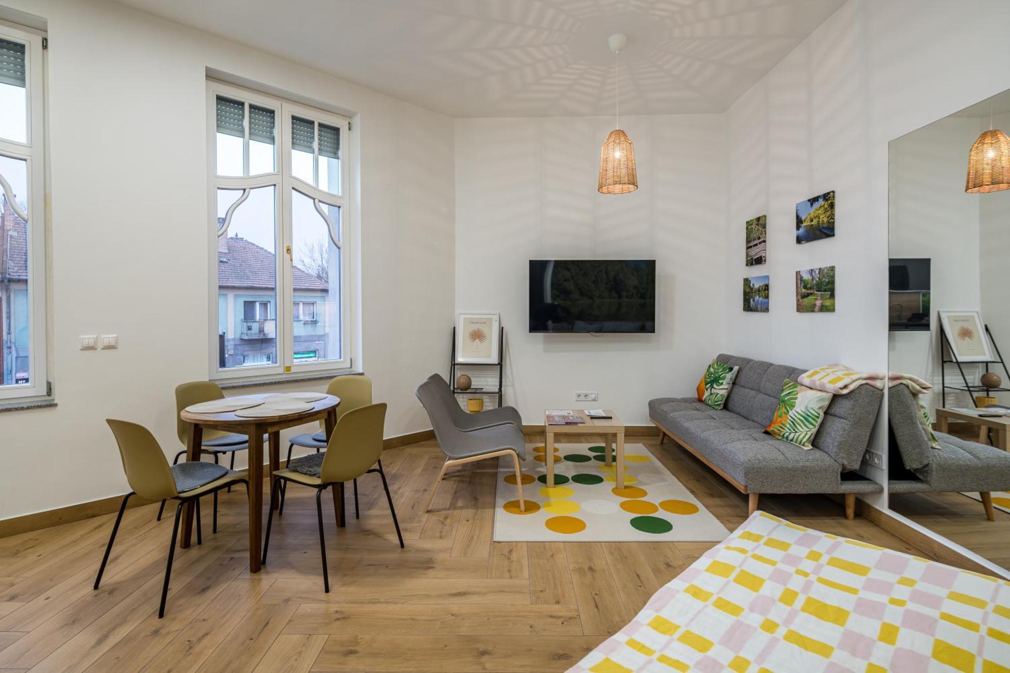 Stafetahaz Apartmanok Vac Luaran gambar