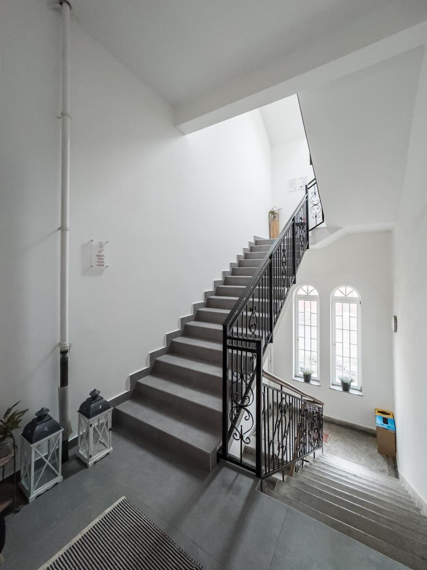 Stafetahaz Apartmanok Vac Luaran gambar